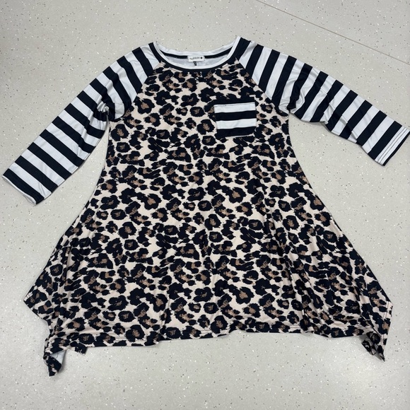 Nuggles Tops - Nuggles Leopard Print Top with Contrasting Striped Sleeves and Pocket